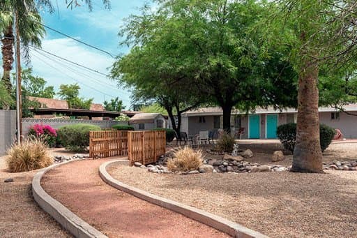 10832 c5b0d2409a59