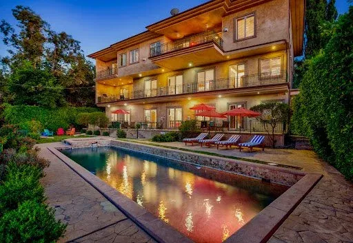 Addiction Treatment Centre Near Me Los Angeles - Luxe Recovery | Luxury Rehab & Detox 7 Featured image