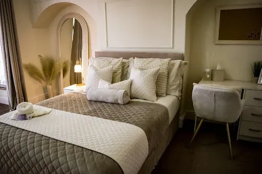 Addiction Treatment Centre Near Me Bolton - Acquiesce Rehab | Alcohol & Drug Addiction Rehab Centre 1 Featured image