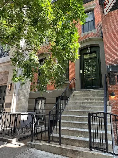 Addiction Treatment Centre Near Me New York - The Bridge NYC Sober Living 4 Featured image