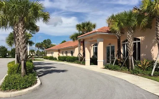 Addiction Treatment Centre Near Me Lake Worth Corridor - We Level Up Lake Worth FL 2 Featured image