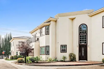 Addiction Treatment Centre Near Me Encino - Sanctuary Treatment Center 2 Featured image