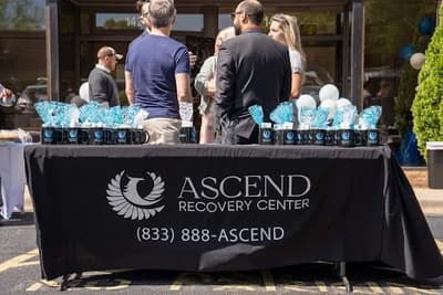 Addiction Treatment Centre Near Me Charlotte - Ascend Recovery Center North Carolina Drug & Alcohol Rehab Partial Hospitalization Program Intensive Outpatient Program 1 Featured image