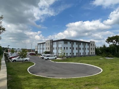Addiction Treatment Centre Near Me Nashville - Renewal House 7 Featured image